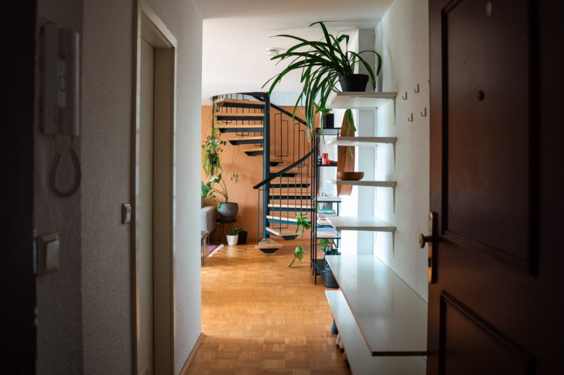 Flat Friedrichshain-Kreuzberg Willibald-Alexis Straße 4 - Entrance downstairs (5th floor)