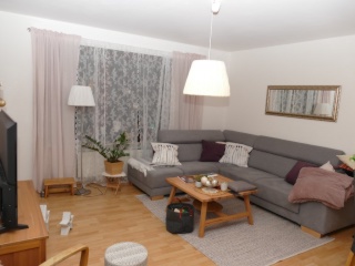 Anzeigenbild: 2 Zimmerwohnung unmöbliert- Terrasse- Garten- PKW Standplatz- ab 15.9. oder 1.10.
