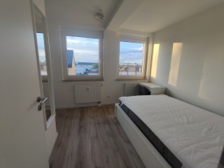 Anzeigenbild: Ab Juli 26 - voll möbliertes 1-WG-Zimmer in einer 2er-WG-Zimmer-Wohnung frei