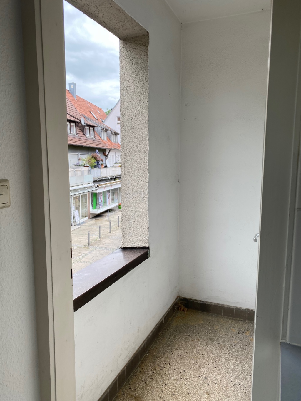 Sonnige 1 Zimmer Wohnung in Bad Cannstatt – Erbsenbrunnengasse 11, 70372 Stuttgart Bad Cannstatt – Vorschaubild 11