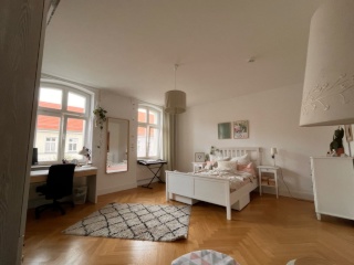 Imagen del anuncio: 2 freie Zimmer in WG am Schulplatz