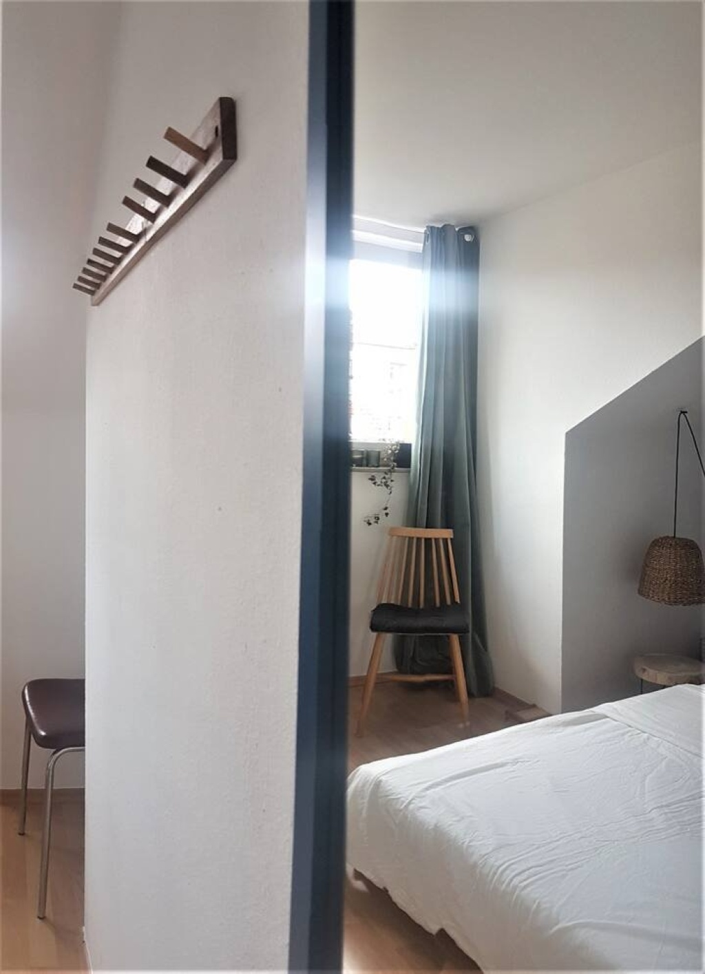 Stilvolle 2-Zimmer-Wohnung mit Fernblick & optionalem Carport – Forststraße 87, Stuttgart 70176 Stuttgart West – Vorschaubild 4