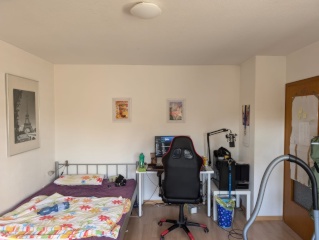 Furnished large WG room in 4er-WG in a beautiful location