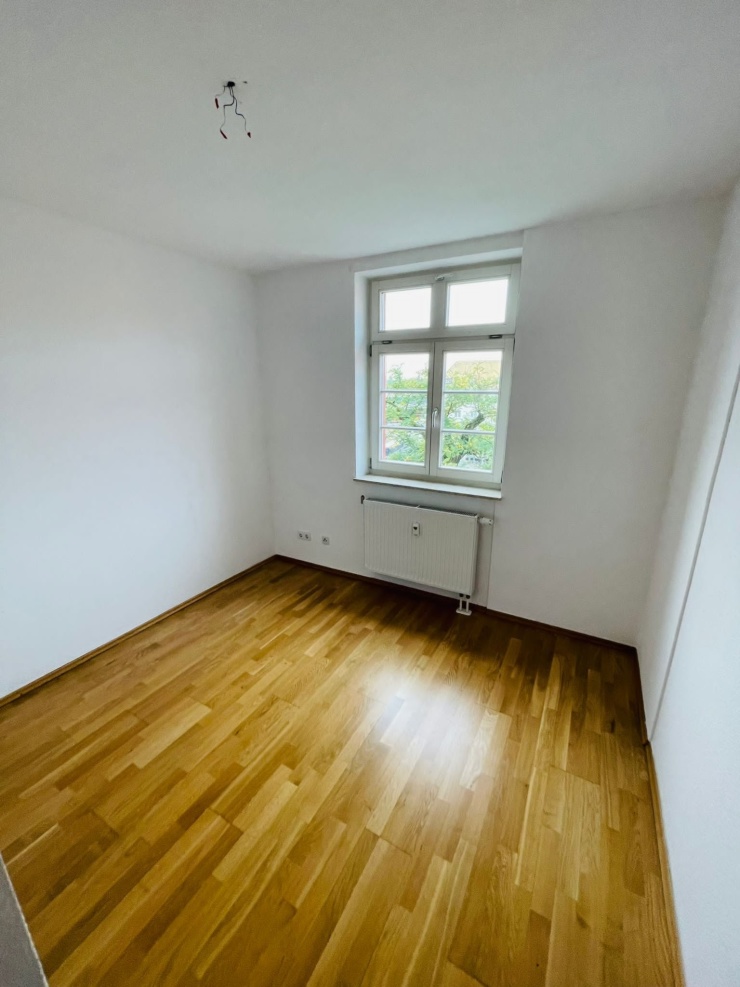 Nachmieter*in für 1 schönes helles Zimmer in internationaler 4er WG gesucht