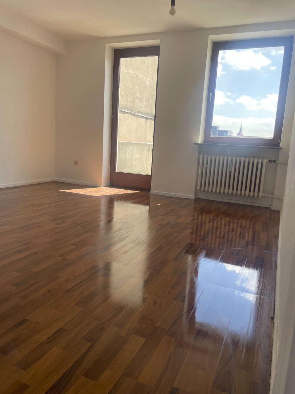 WG geeignete 3-Zimmer-Dachterrassen-Wohnung für 2 Personen – Münzstraße, 38100 Braunschweig Innenstadt – Vorschaubild 3