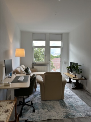 Anzeigenbild: Schöne WG mit Wohnzimmer