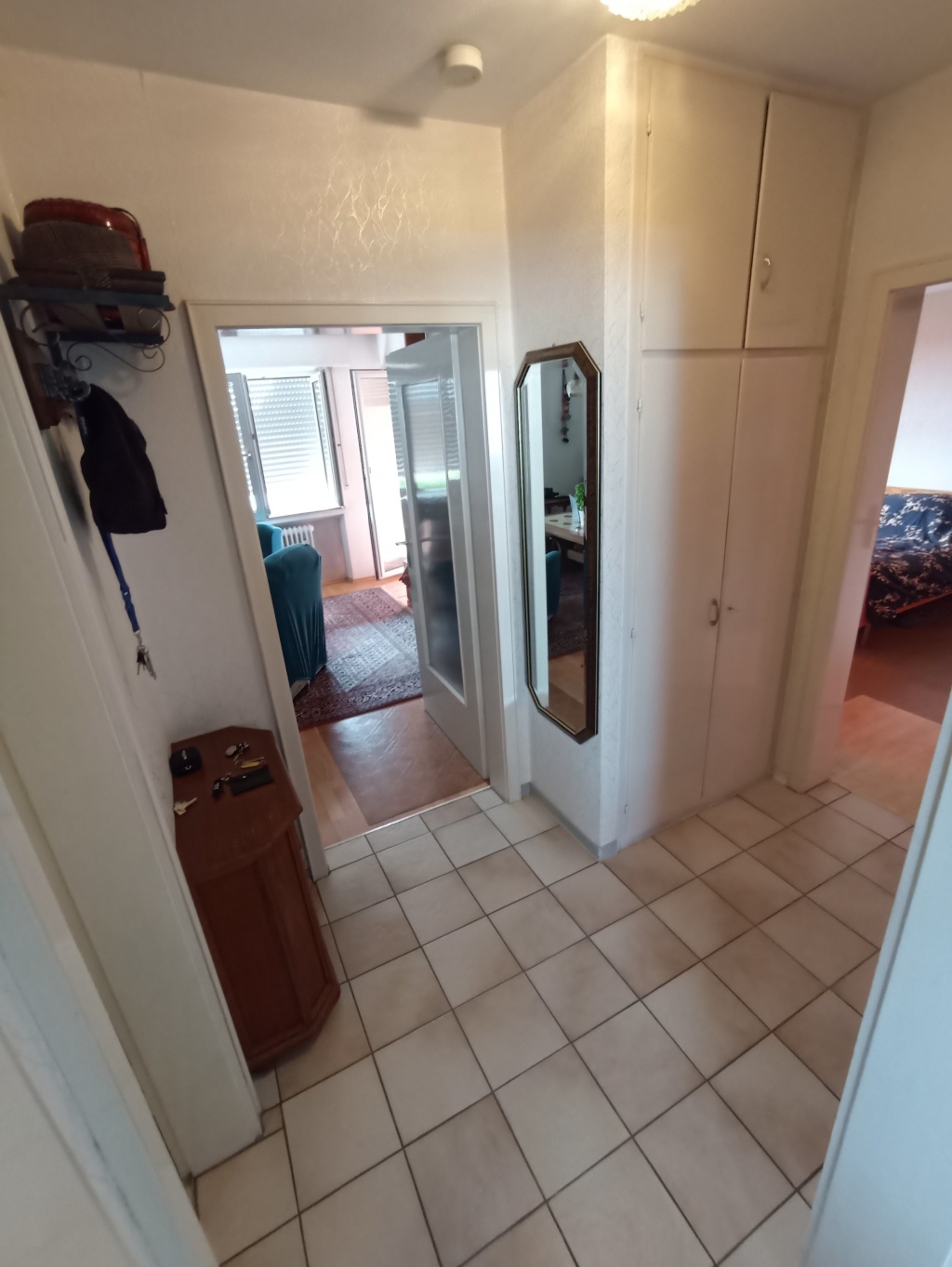 Ruhige, Möblierte 2-Zimmer-Wohnung mit Balkon und neue EBK in Europaplatz / Fasanenhof, Stuttgart. -AUF ZEIT!- – Europaplatz 4, 70565 Stuttgart Fasanenhof – Vorschaubild 7