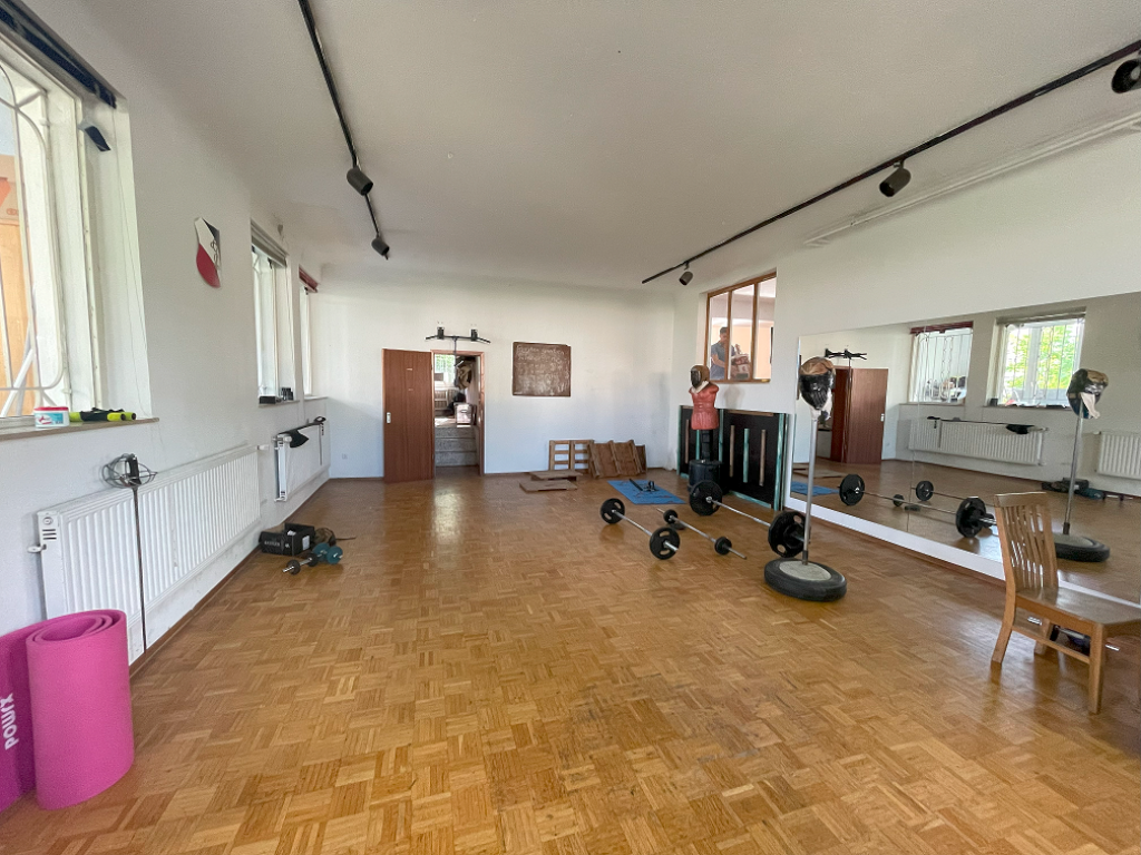 WG-Zimmer Hohenheim Filderhauptstraße 159 - Sportraum