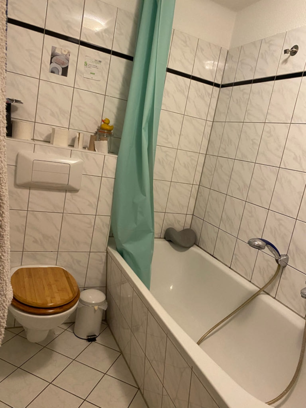WG-Zimmer Buckau Basedowstr - Bad