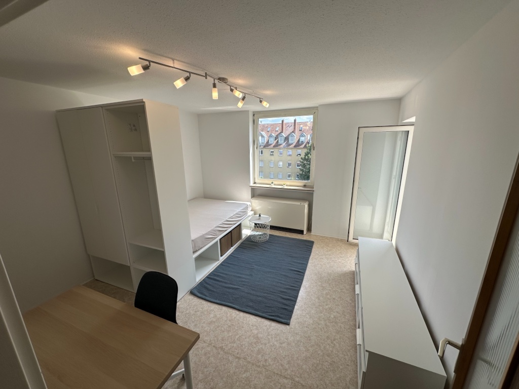 1-Zimmer-Wohnung Bleiweiß Siegfriedstraße - Zimmer vom Gang