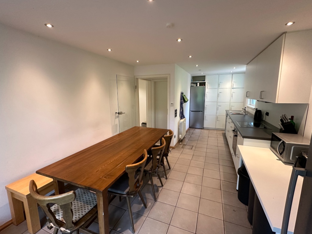WG-Zimmer Mitte Haußmannstraße 46 - Küche