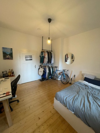 Anzeigenbild: Großes Zimmer in 4er Wg Spöko WG