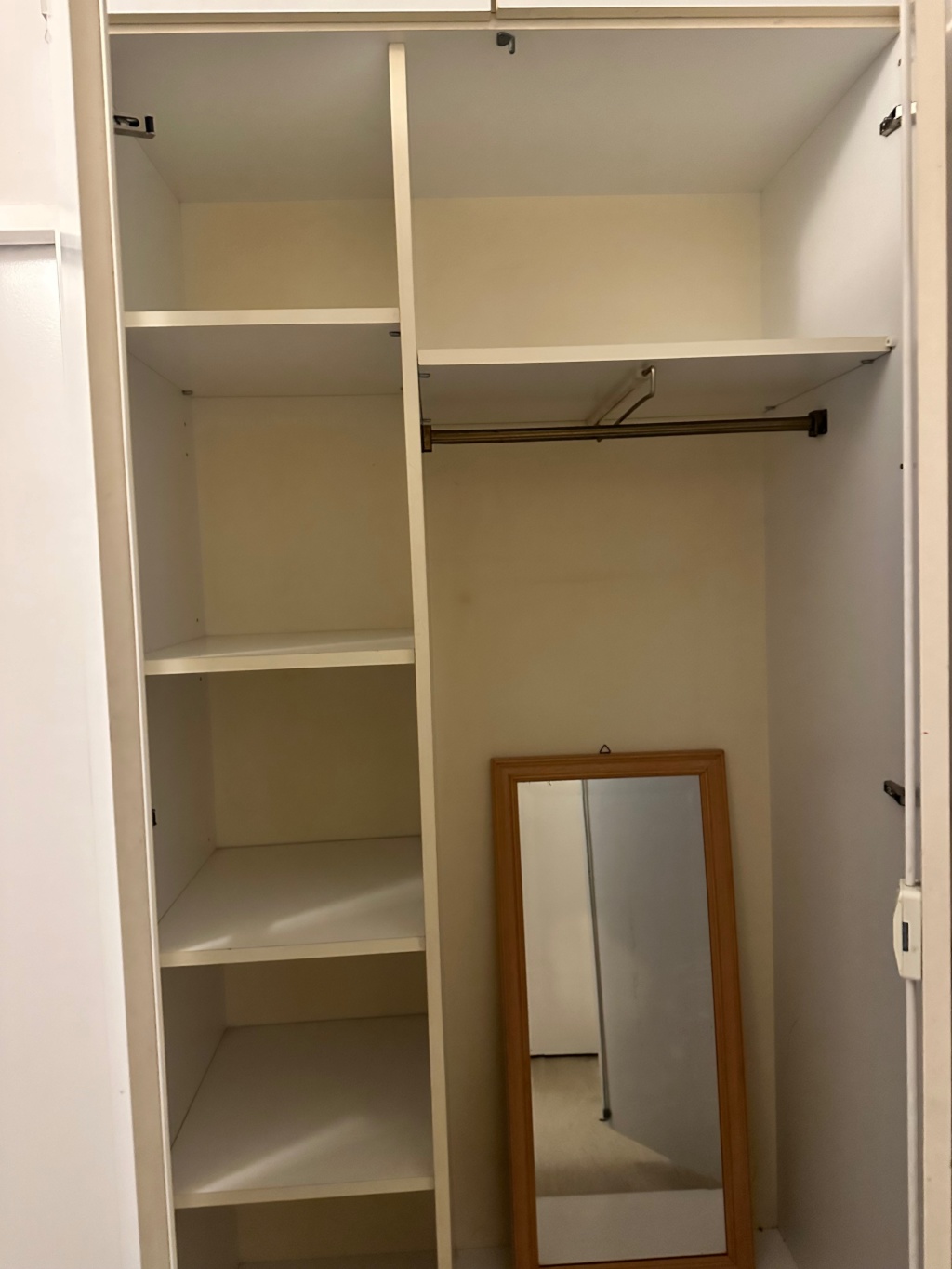 Short term! Zimmer zur Vermietung mit eigenem Bad in Berlin – Harbigstraße 14, 14055 Berlin Charlottenburg-Wilmersdorf – Vorschaubild 7