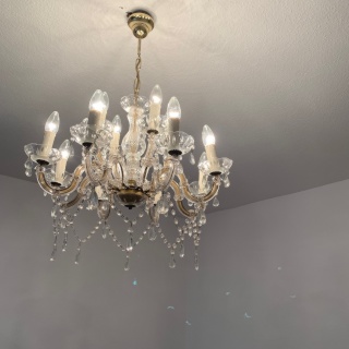 Anzeigenbild: Befristetes WG-Zimmer, April im Paradies