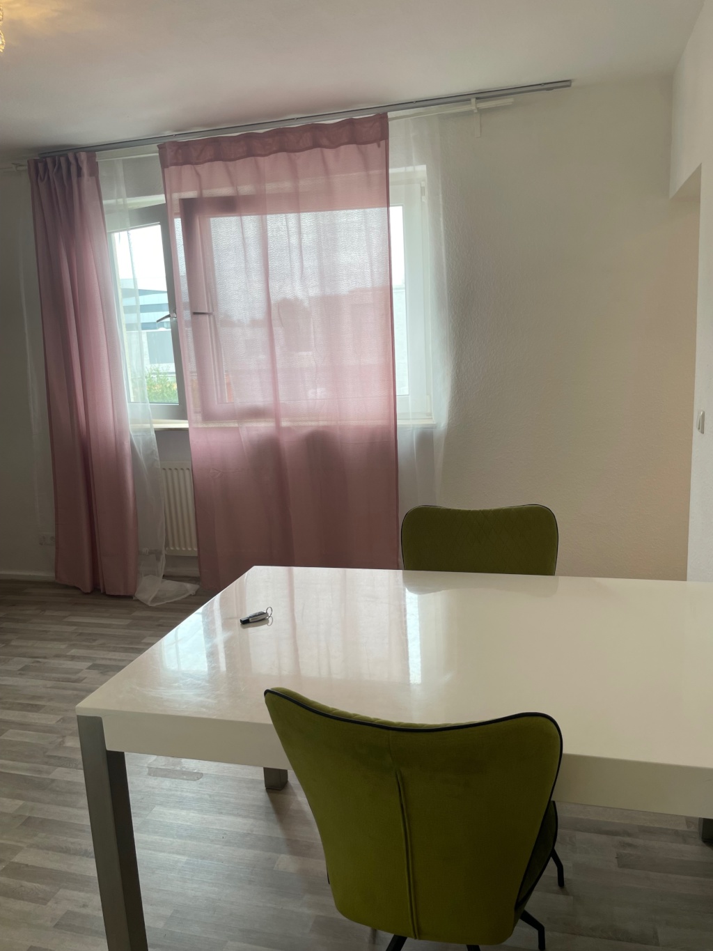 Wohnen in Main Nähe für Singles - Nachmieter gesucht – 60528 Frankfurt am Main Niederrad – Vorschaubild 3