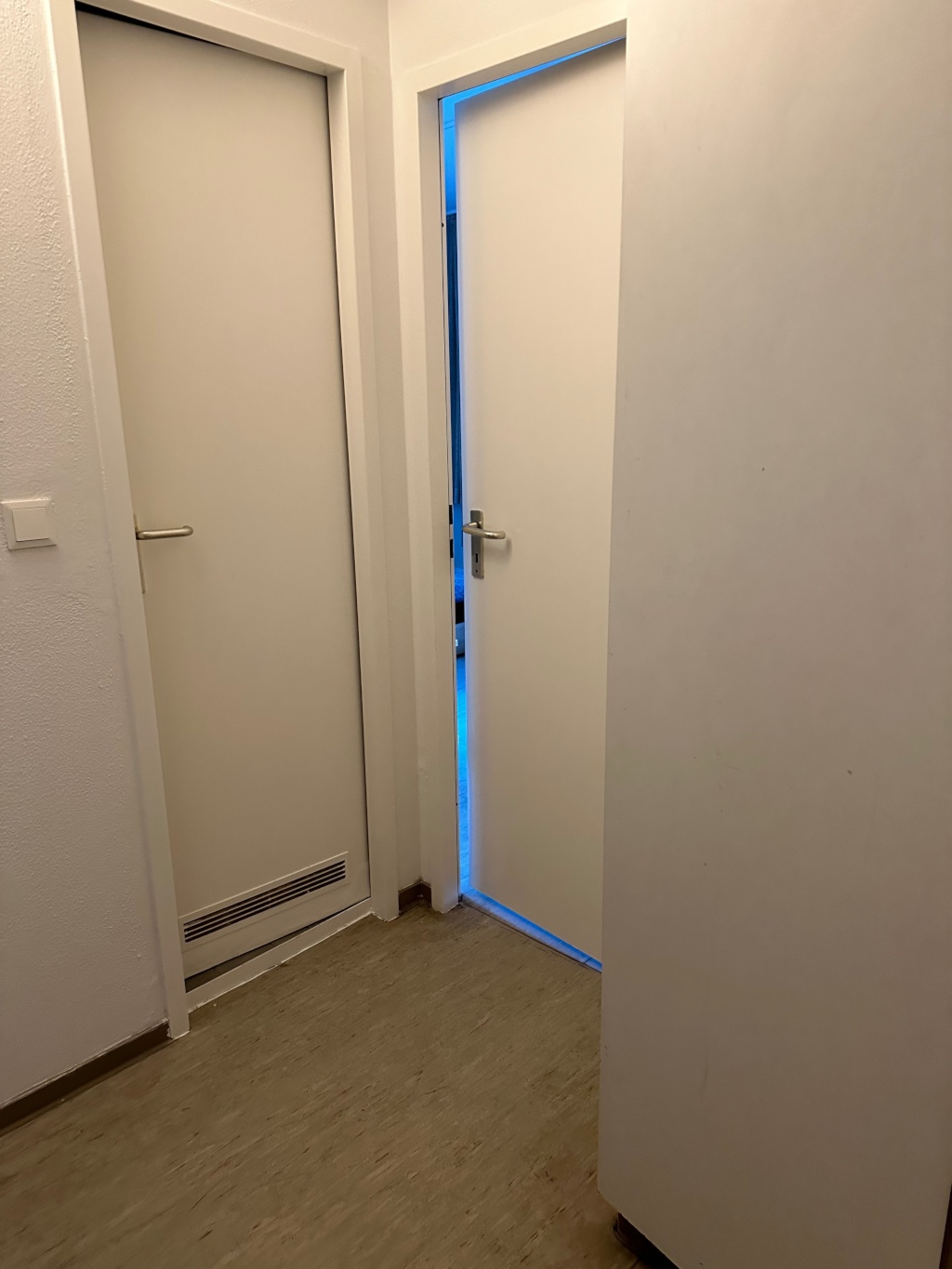 Short term! Zimmer zur Vermietung mit eigenem Bad in Berlin – Harbigstraße 14, 14055 Berlin Charlottenburg-Wilmersdorf – Vorschaubild 4