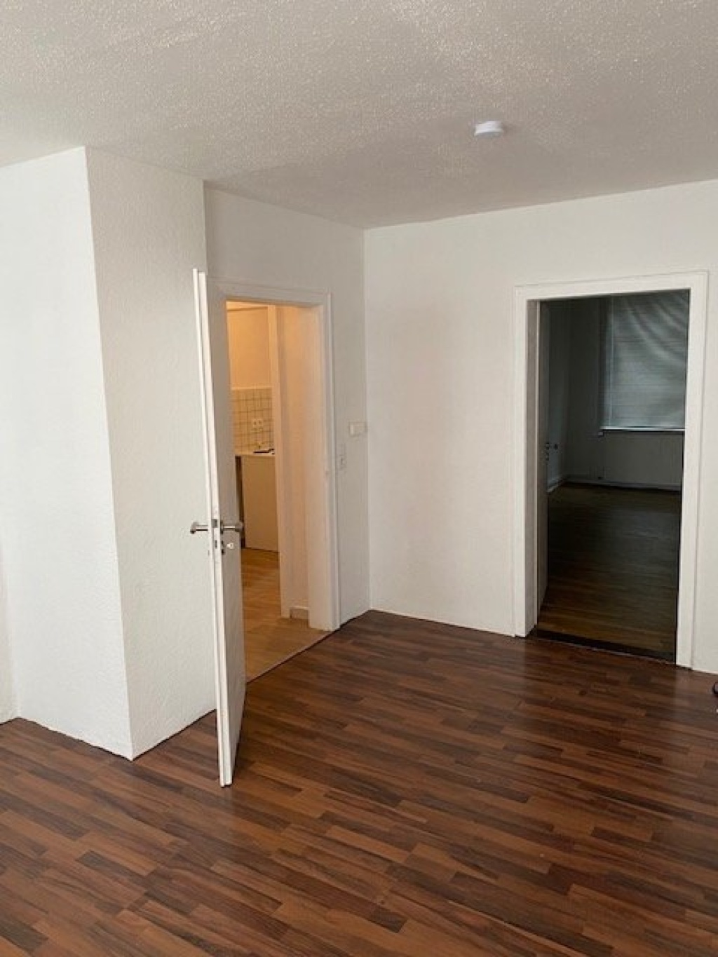 1 Zimmer/ Studenten-WG/ Mädels-WG - neu möbliert - ab 1 Zi. sofort - 5er WG 250,00 € incl. aller Nebenkosten – Bgm.-Smidt-Str. 169, 27568 Bremerhaven Mitte – Vorschaubild 16