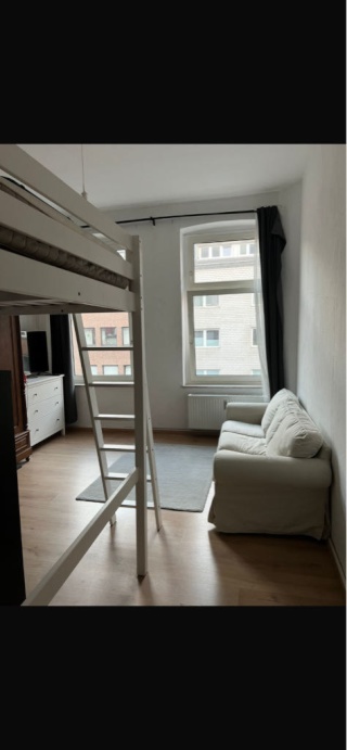 Anzeigenbild: Schönes WG Zimmer beim Bahnhof Süd