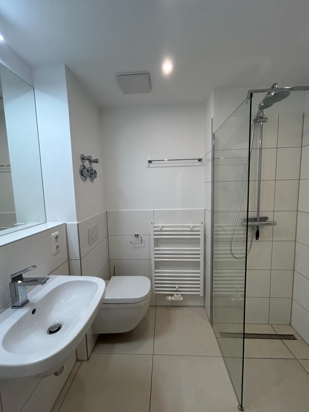Exklusive, voll ausgestattete 1-Zimmer-Wohnung in zentraler Lage (Charlottenburg) – Leibnizstraße 85, 10625 Berlin Charlottenburg – Vorschaubild 8