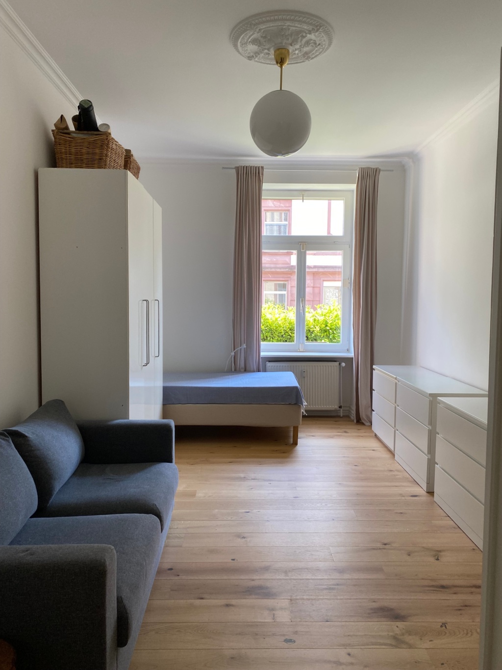 Mitbewohnerin Gesucht, Möb. Wohnung im Nordendost, Frankfurt (Verfügbar 4 Monate) – 60389 Frankfurt am Main Frankfurt am Main – Vorschaubild 12