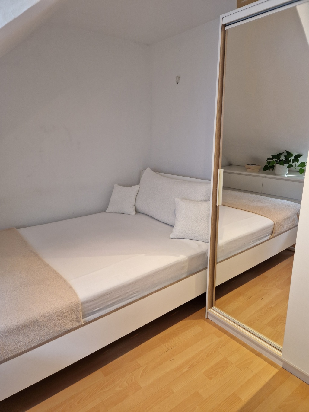 WG-Zimmer Bornheim Eulengasse - Bild 3