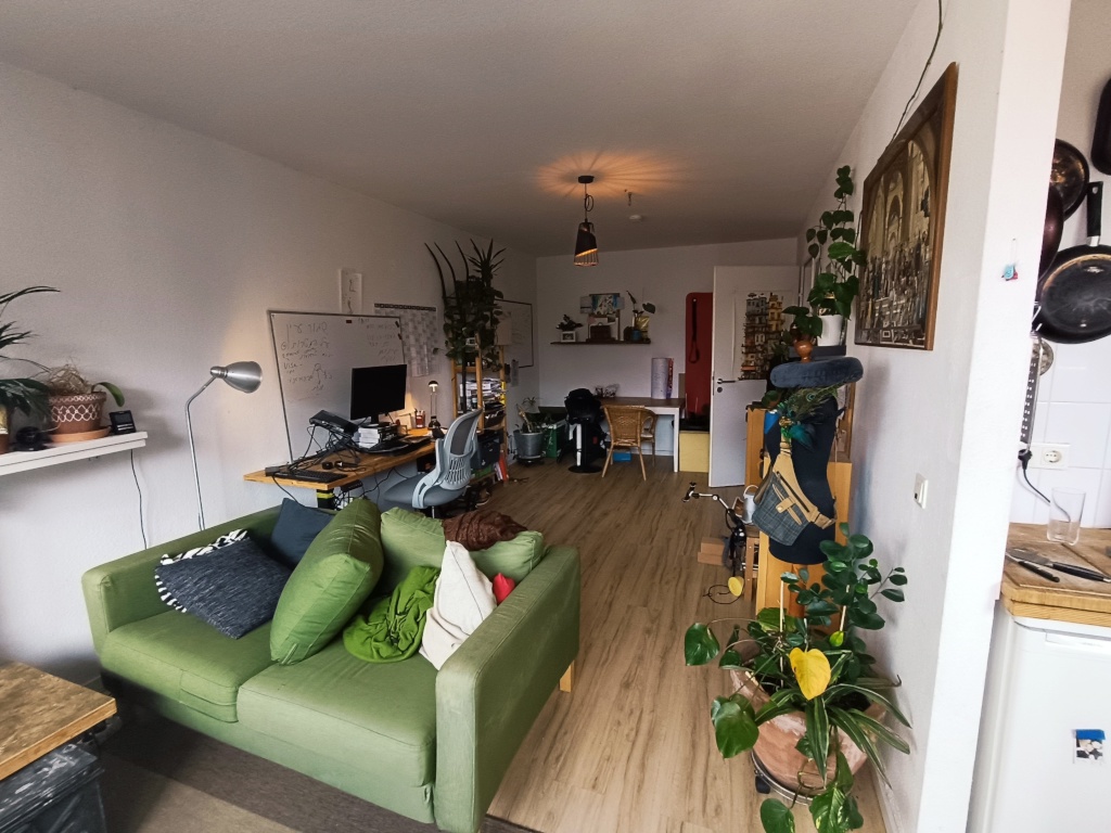 Comfortable 2 room apartment - everything you need within a few minutes walking distance – Erich-Weinert-str. 134-140, 10409 Berlin Prenzlauer Berg – Vorschaubild 2