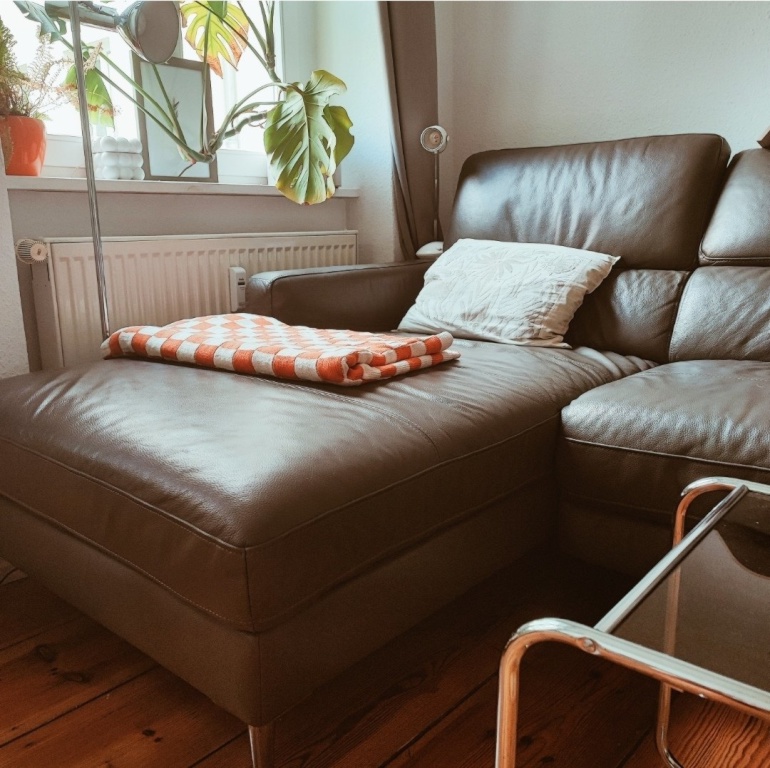 GIRLS ONLY 1,5 Zimmer Wohnung für 2-4 Wochen