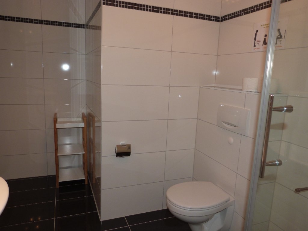Habitación en WG Sankt Georgen Schneeburgstraße - foto 11