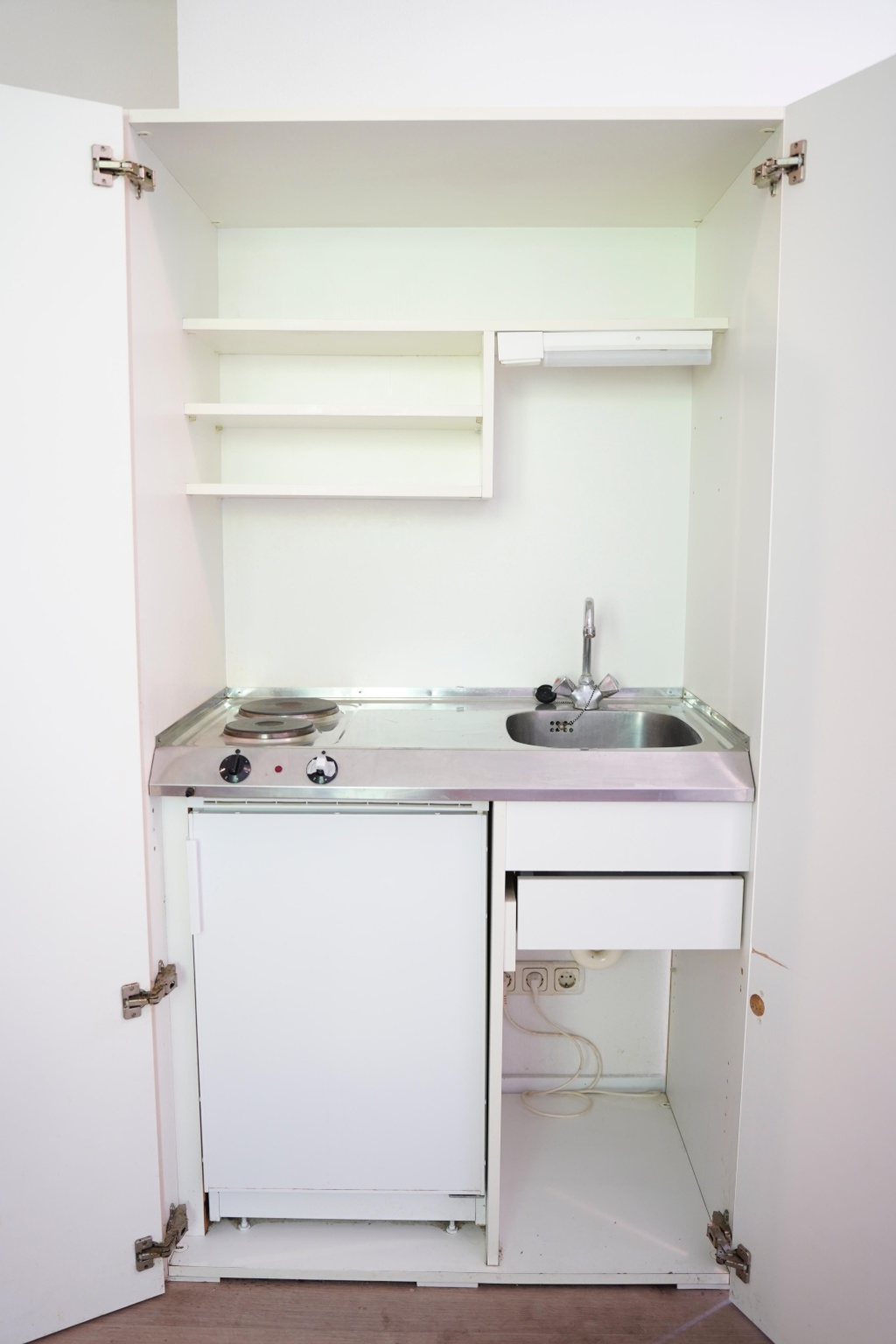 Schöne 1-Zimmer-Wohnung für katholischen, männlichen Studenten – 97082 Würzburg Steinbachtal – Vorschaubild 4
