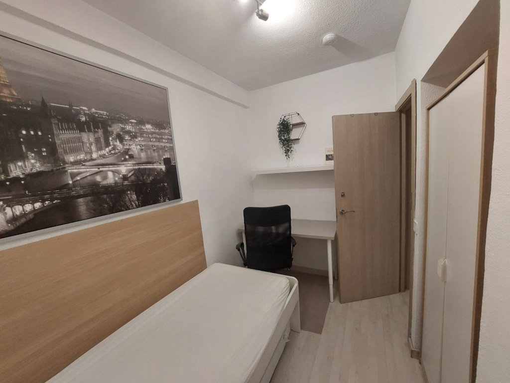 Habitación en WG Embajadores - Calle Martin de Vargas 5 - Zimmer Paris (4)