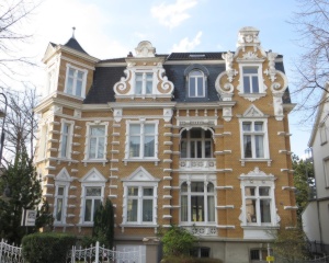 Möbliertes Apartment im Villenviertel