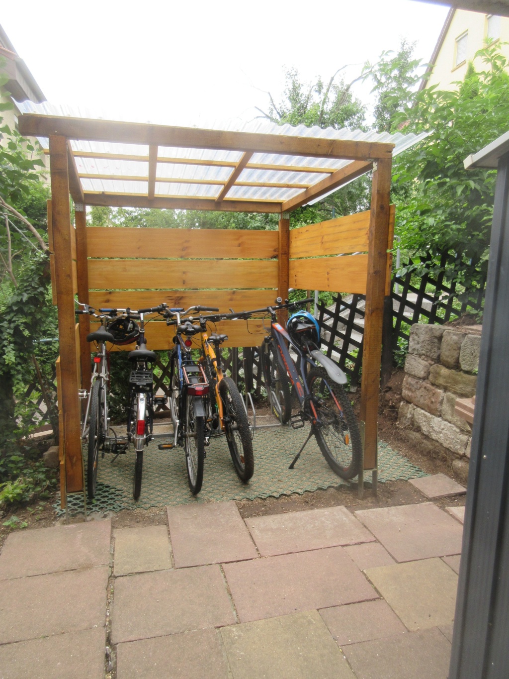 WG-Zimmer Untertürkheim Wallmerstraße 50 - Fahrradplatz