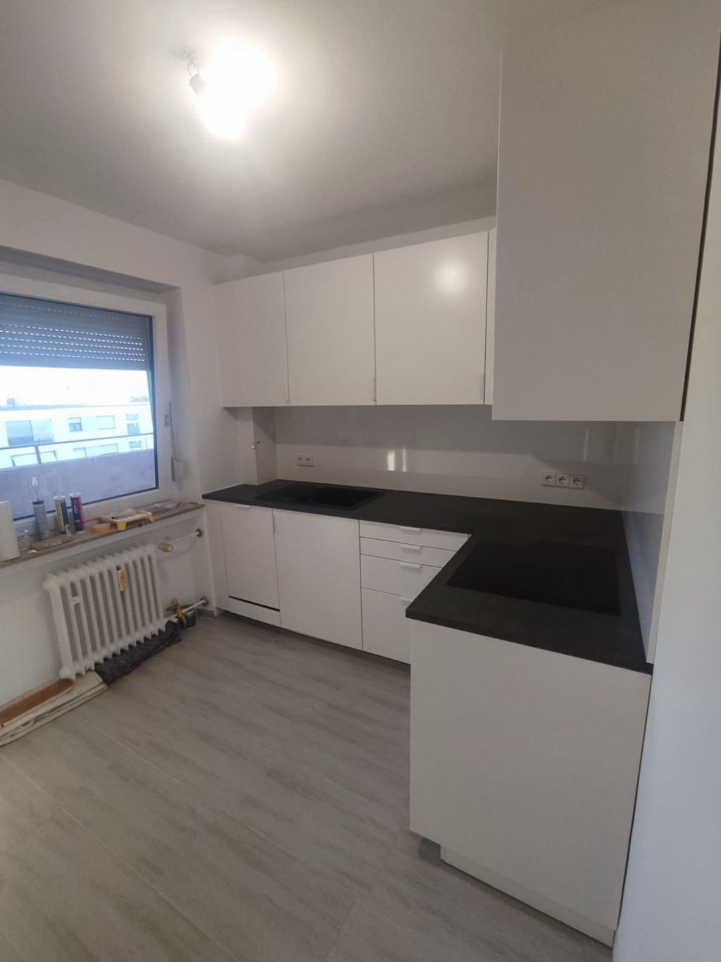 Ruhige, Möblierte 2-Zimmer-Wohnung mit Balkon und neue EBK in Europaplatz / Fasanenhof, Stuttgart. -AUF ZEIT!- – Europaplatz 4, 70565 Stuttgart Fasanenhof – Vorschaubild 8