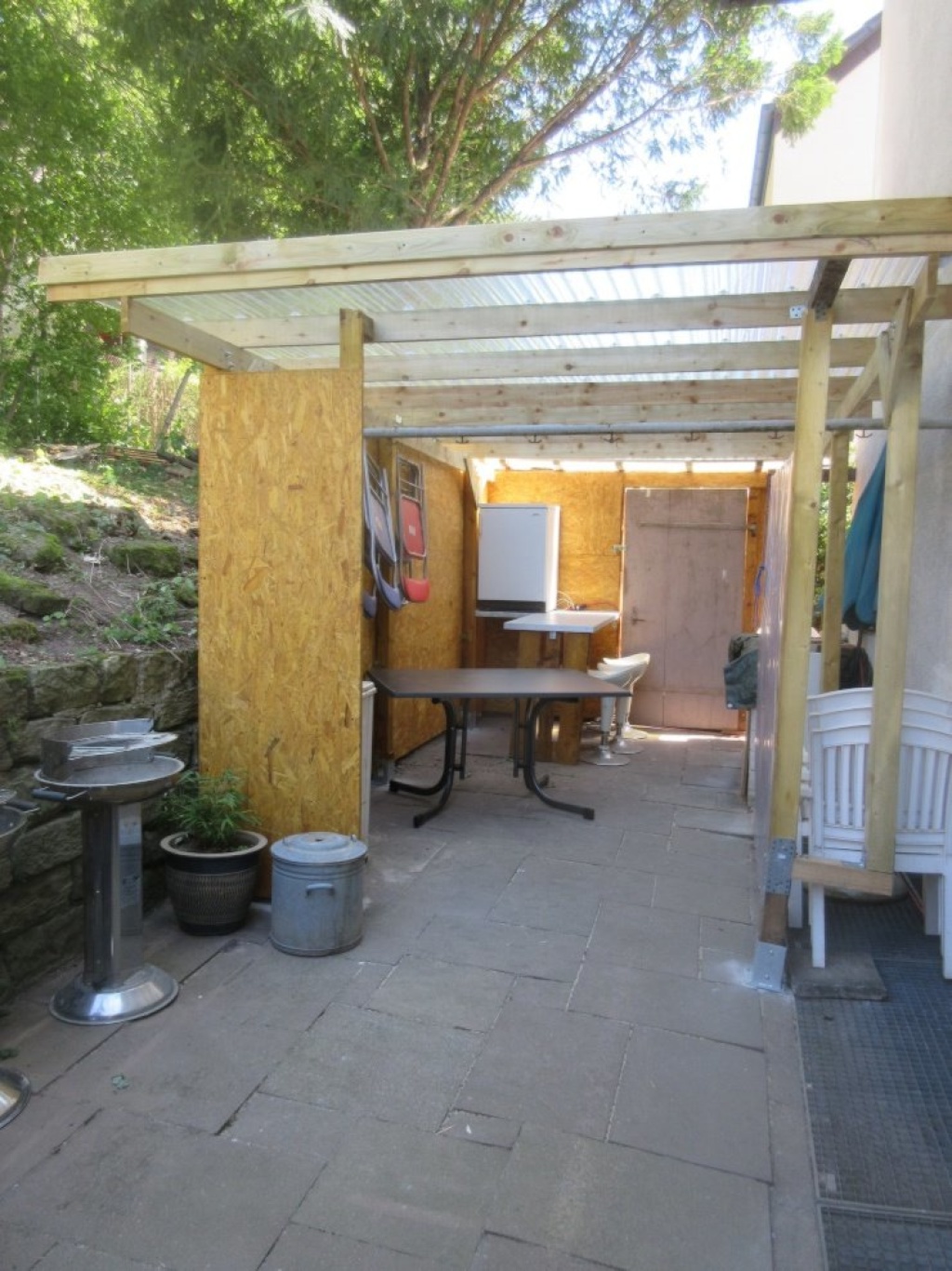 WG-Zimmer Untertürkheim Wallmerstraße 50 - Grillterrasse