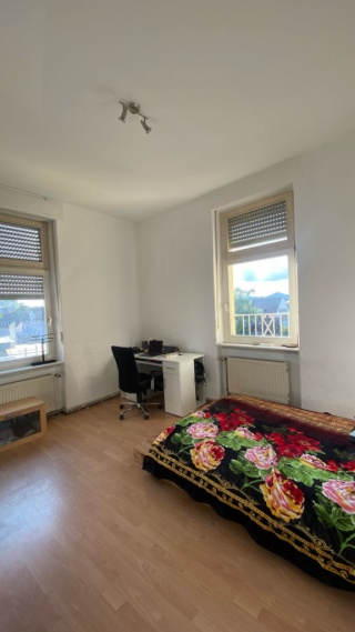 Anzeigenbild: 4-Zimmer-WG-Wohnungen