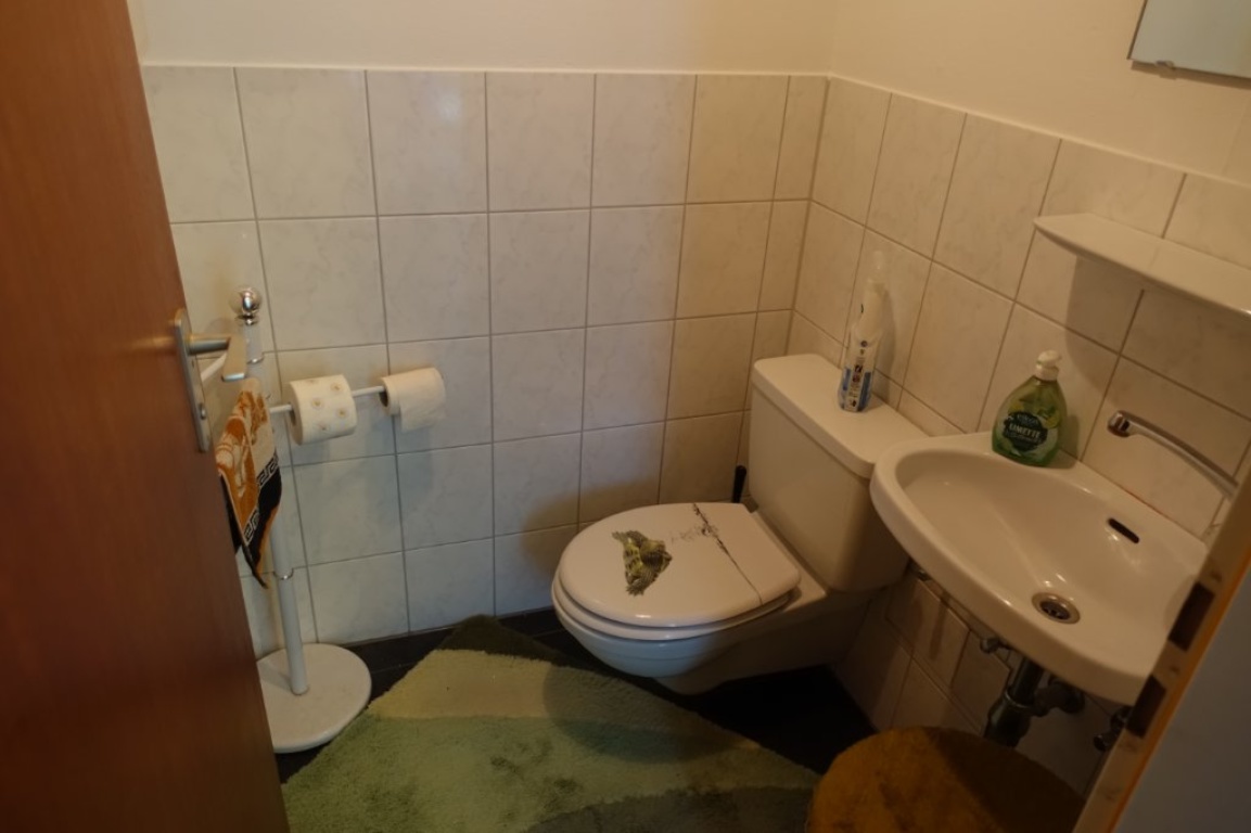 WG-Zimmer Alt-Erlangen Sankt Johann 6 - Gäste-WC