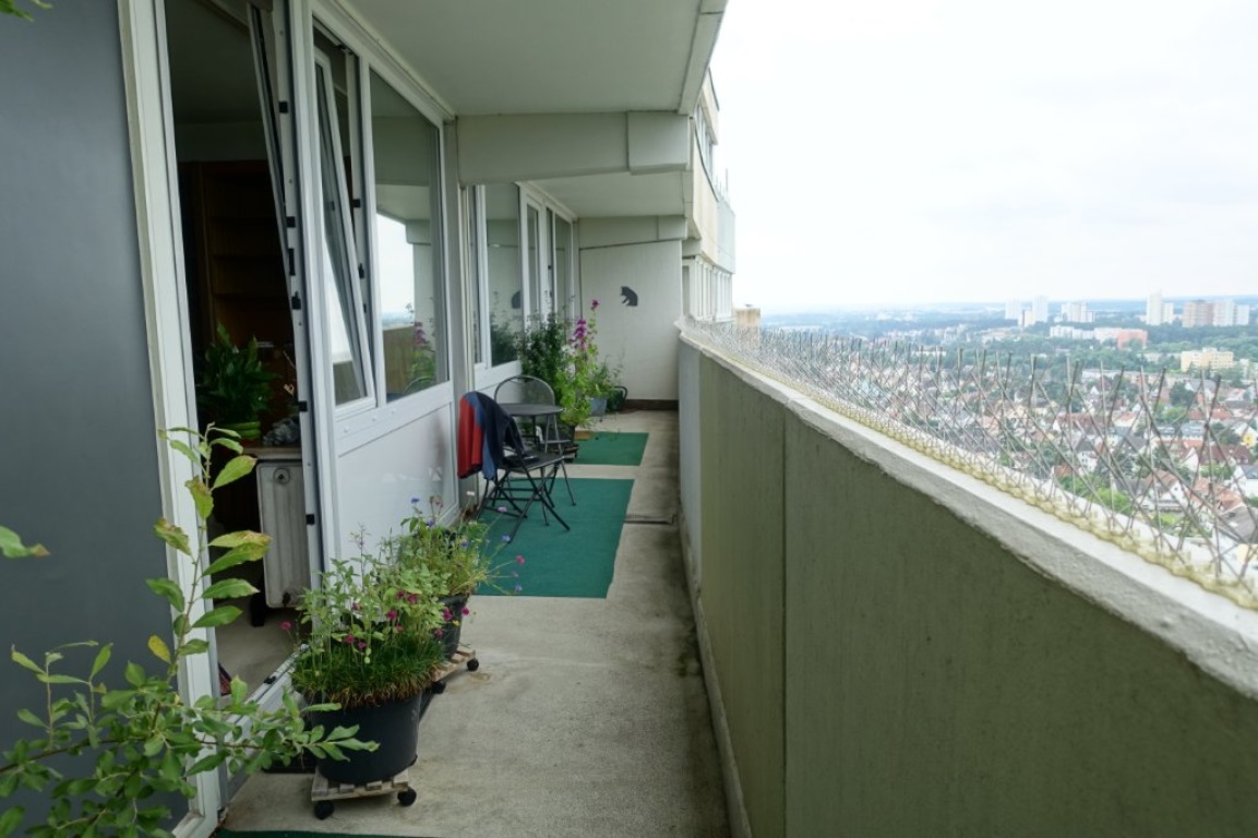 WG-Zimmer Alt-Erlangen Sankt Johann 6 - Balkon über gesamte Fensterfront