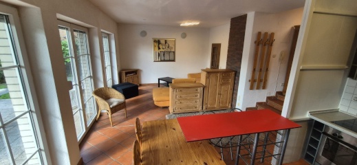 Imagen del anuncio: Nur noch einziehen/moderne  42 qm² 
1 Zimmerwohnung, mit großerTerrasse in Süd/Westlage, Wohnstraße, v. Stadtmitte 1km entfernt (Vollausstattung & all inclusiv)
Just moving in: modern,exclusive, fully equipped app. for 1-2 pers.,