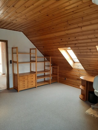 Anzeigenbild: möbliertes Zimmer in 4er-WG in Einfamilienhaus (Zimmer 1)