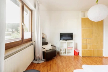 Imagen del anuncio: berufstätigen WG hat Zimmer frei