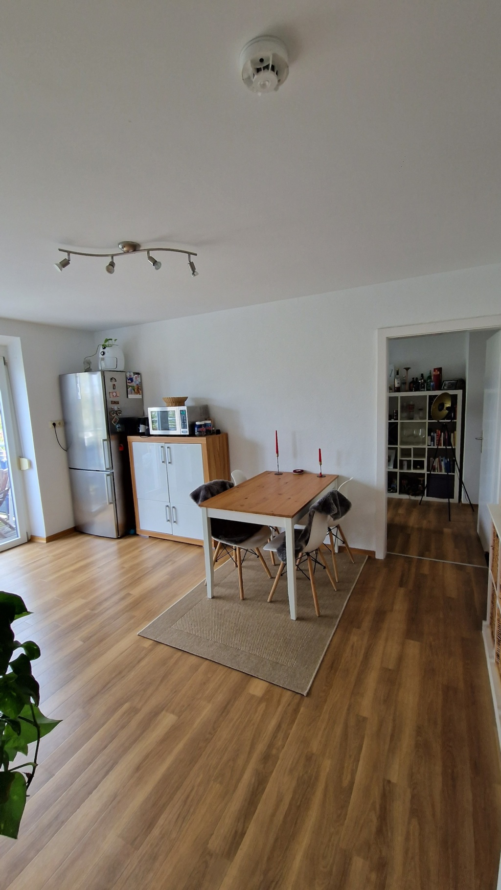 Flat Laim Fürstenrieder Straße - Küche & Esstisch 4.0