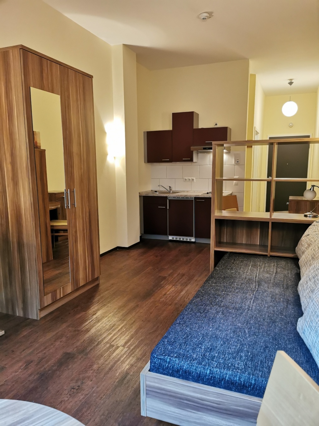 möblierte 1 Zimmer Appartements auf der Erba Insel inkl. Stromvorauszahlung