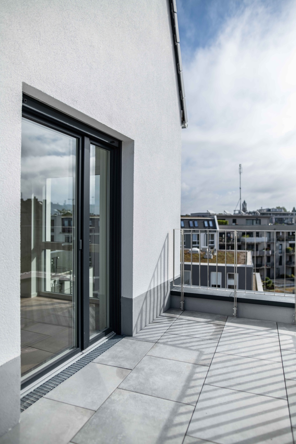 Traumhafte Dachterasse/ Rooftop - Zwei-Zimmer-Wohnung - Erstbezug – 52064 Aachen Aachen – Vorschaubild 11