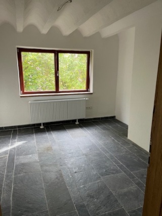 Anzeigenbild: WG in besonderem Lehmhaus von 2019
