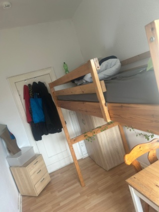 LOOKING FOR A WOMEN_LONG TERM_10m2 WG-Zimmer - Südkreuz