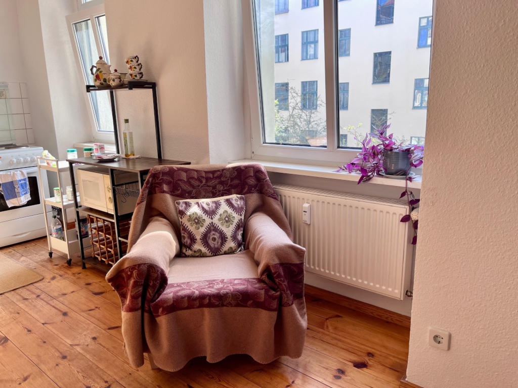 Apartamento Friedrichshain Sonntagstraße - Super Comfy Reading Chair