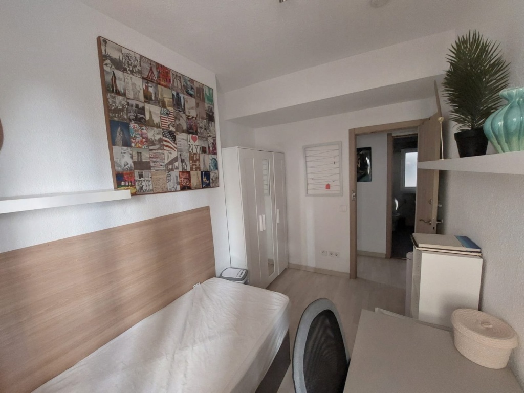 Habitación en WG Embajadores - Calle Martin de Vargas 5 - Zimmer USA (2)