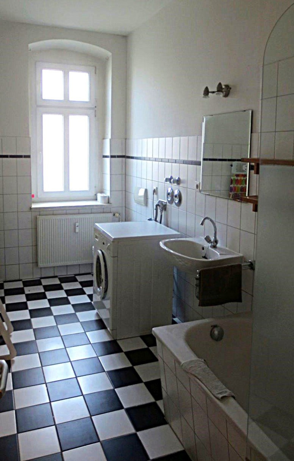 WG-Zimmer Prenzlauer Berg Schönhauser Allee 74 - Washingmashime - of course...