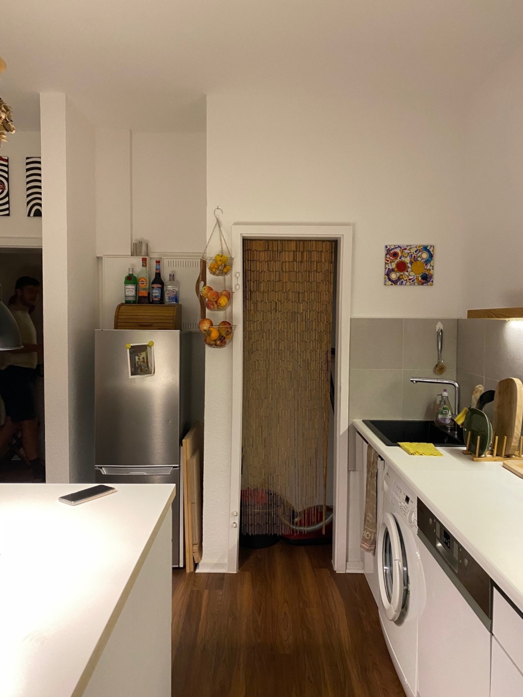 Möblierte 2-Zimmer-Wohnung mit Balkon in bester Lage - befristet für ein Jahr – Landsbergstraße, 50678 Köln Altstadt-Süd – Vorschaubild 2