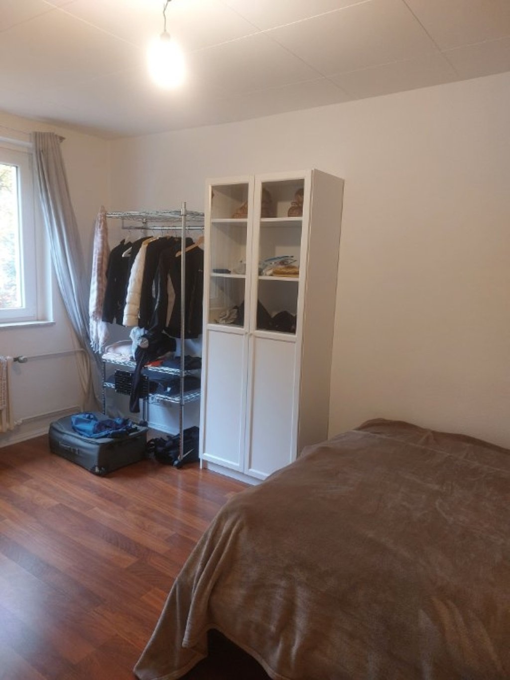 WG-Zimmer Wannsee Straße zum Löwen 25 - Zimmer Kleiderschrank
